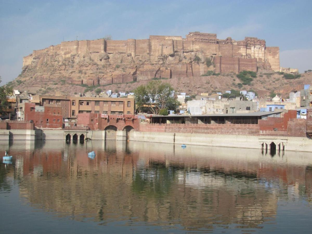 Отель Jee Ri Haveli Джодхпур Экстерьер фото
