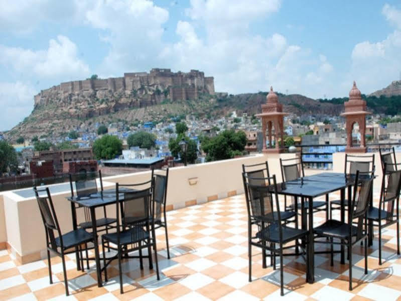 Отель Jee Ri Haveli Джодхпур Экстерьер фото