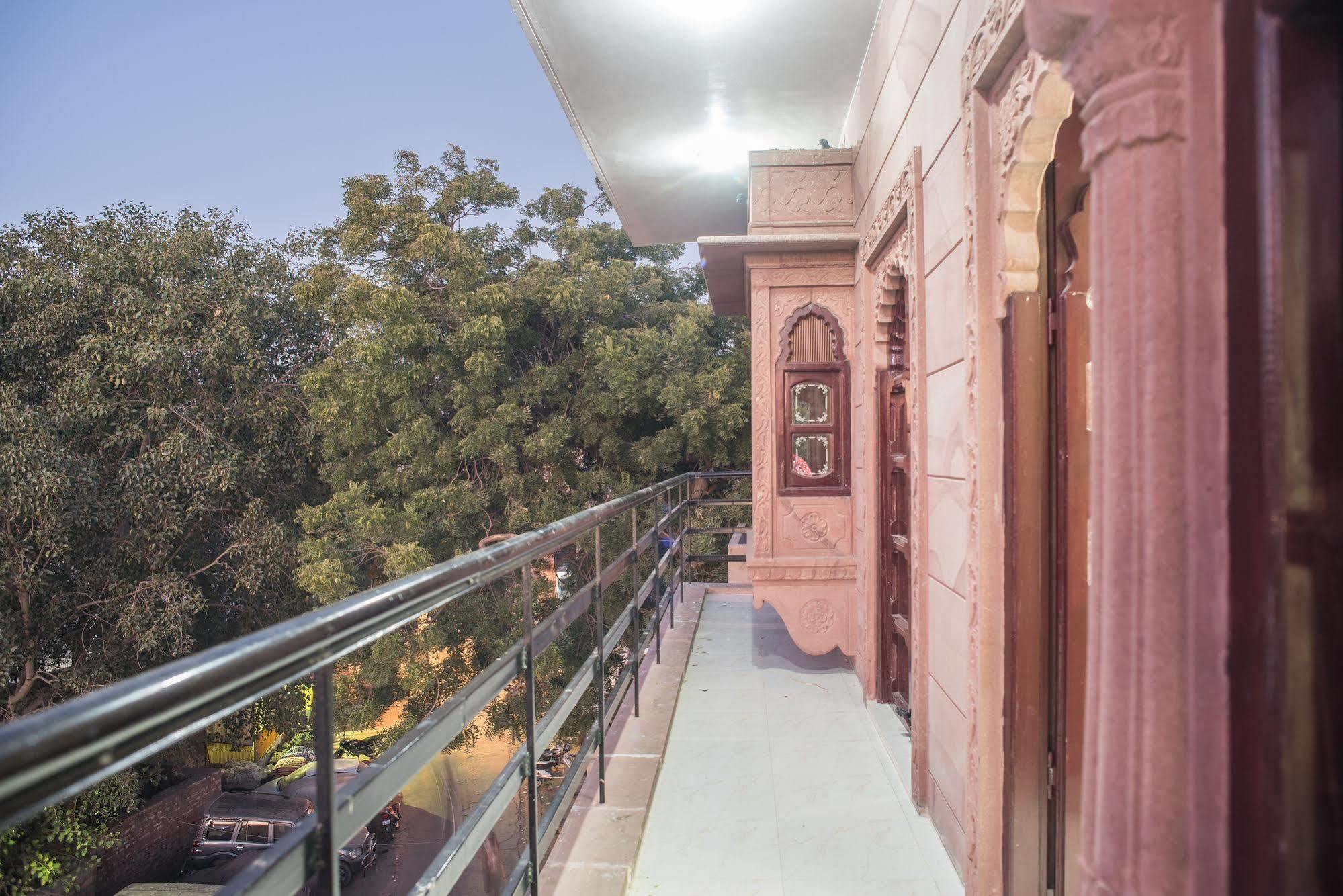 Отель Jee Ri Haveli Джодхпур Экстерьер фото
