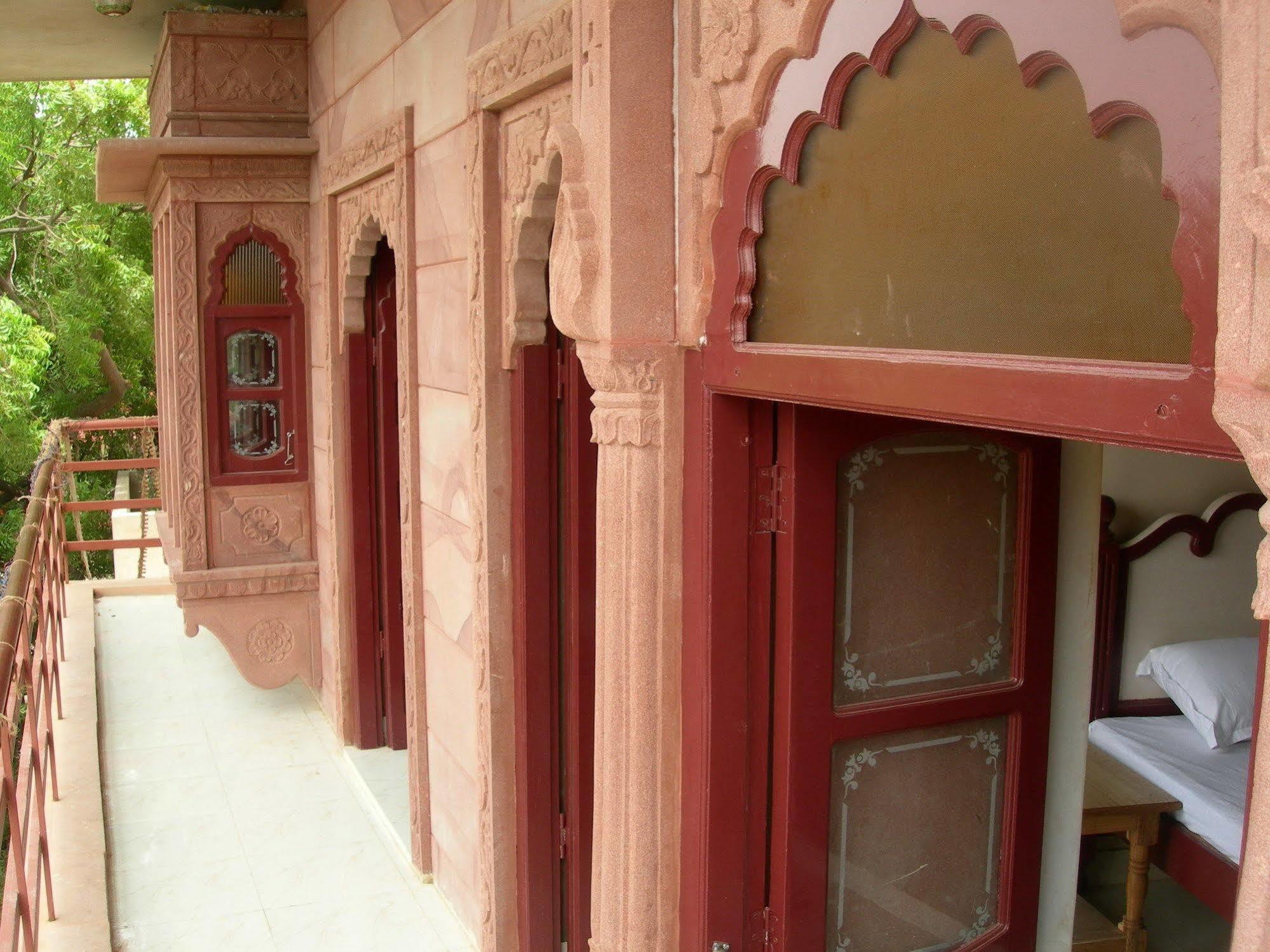 Отель Jee Ri Haveli Джодхпур Экстерьер фото