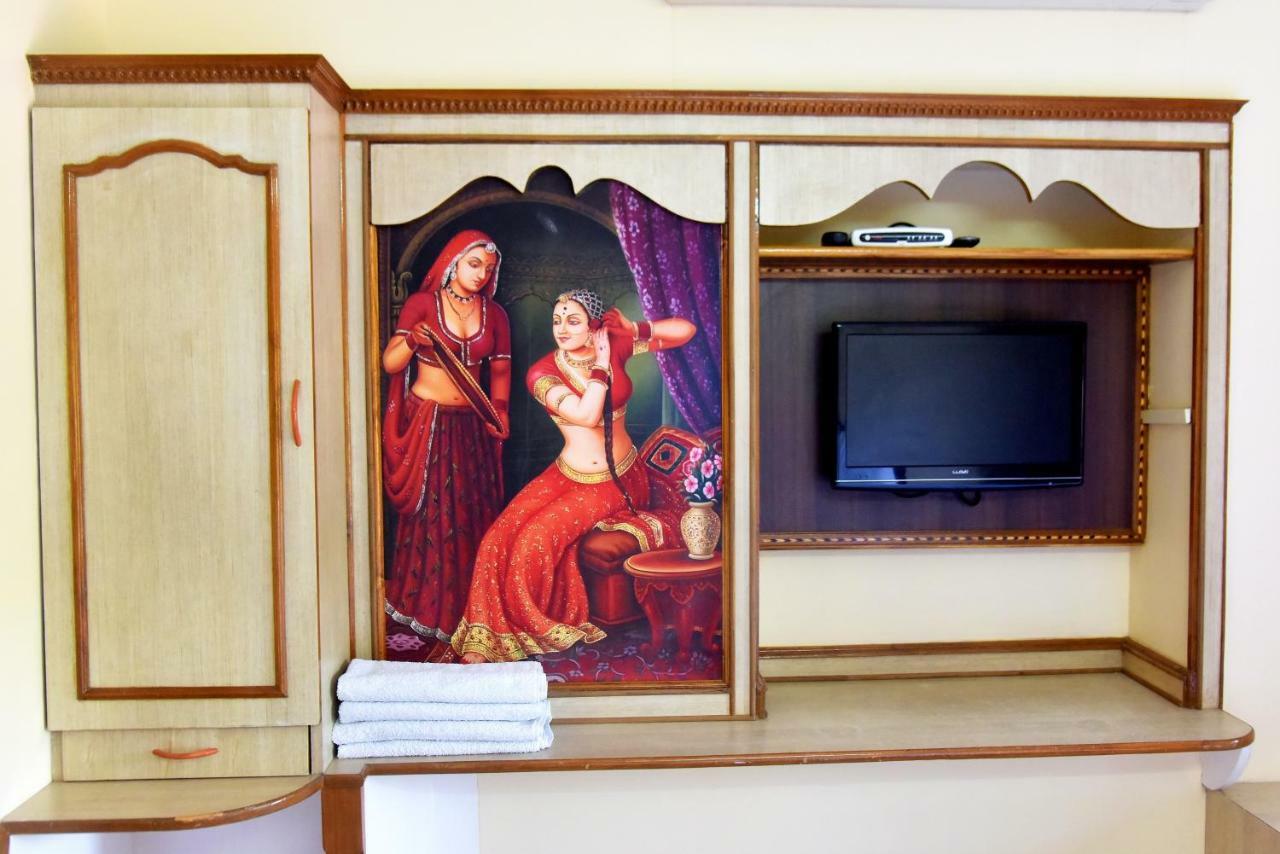 Отель Jee Ri Haveli Джодхпур Экстерьер фото